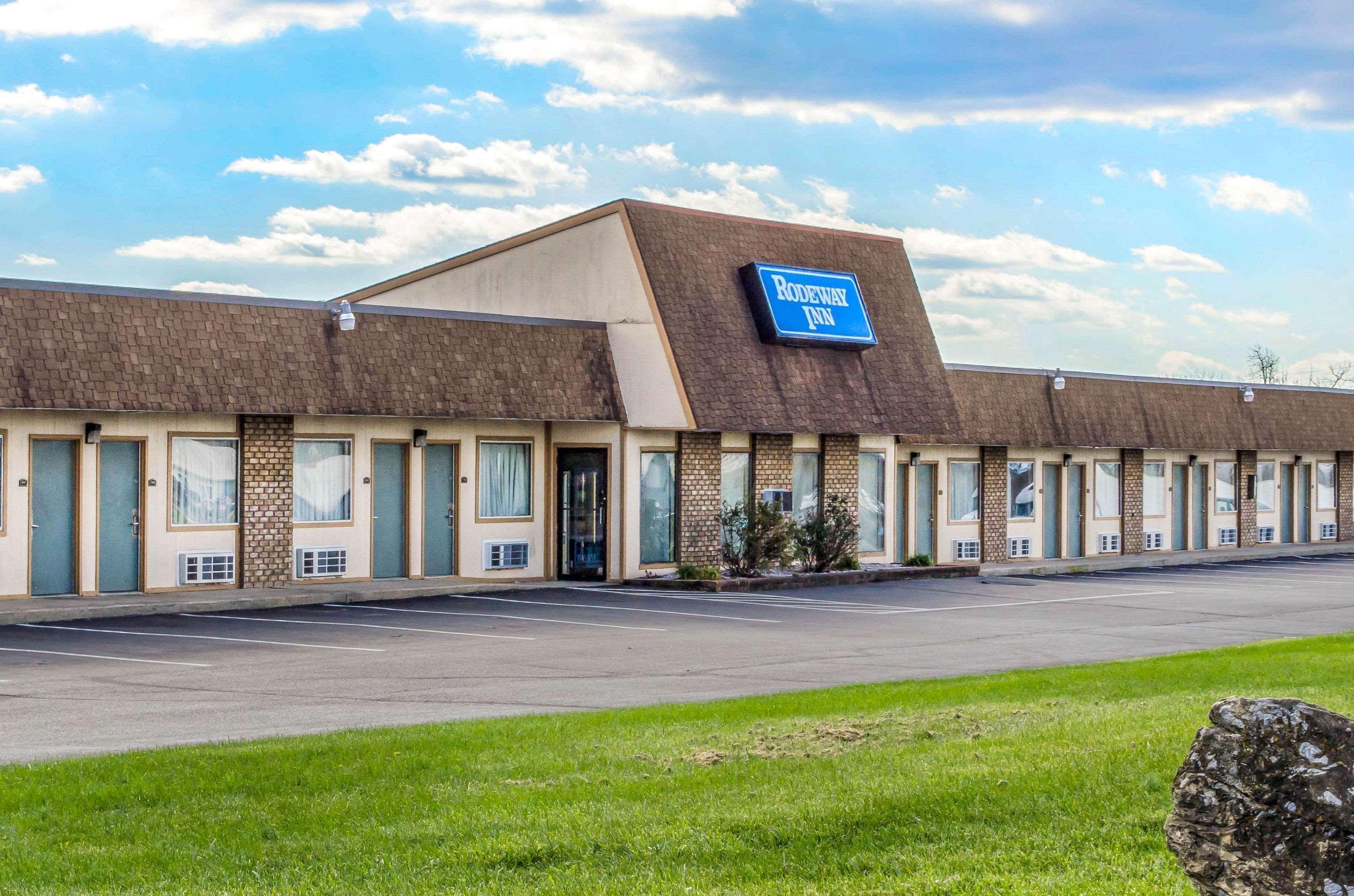 שיפנסבורג Rodeway Inn מראה חיצוני תמונה